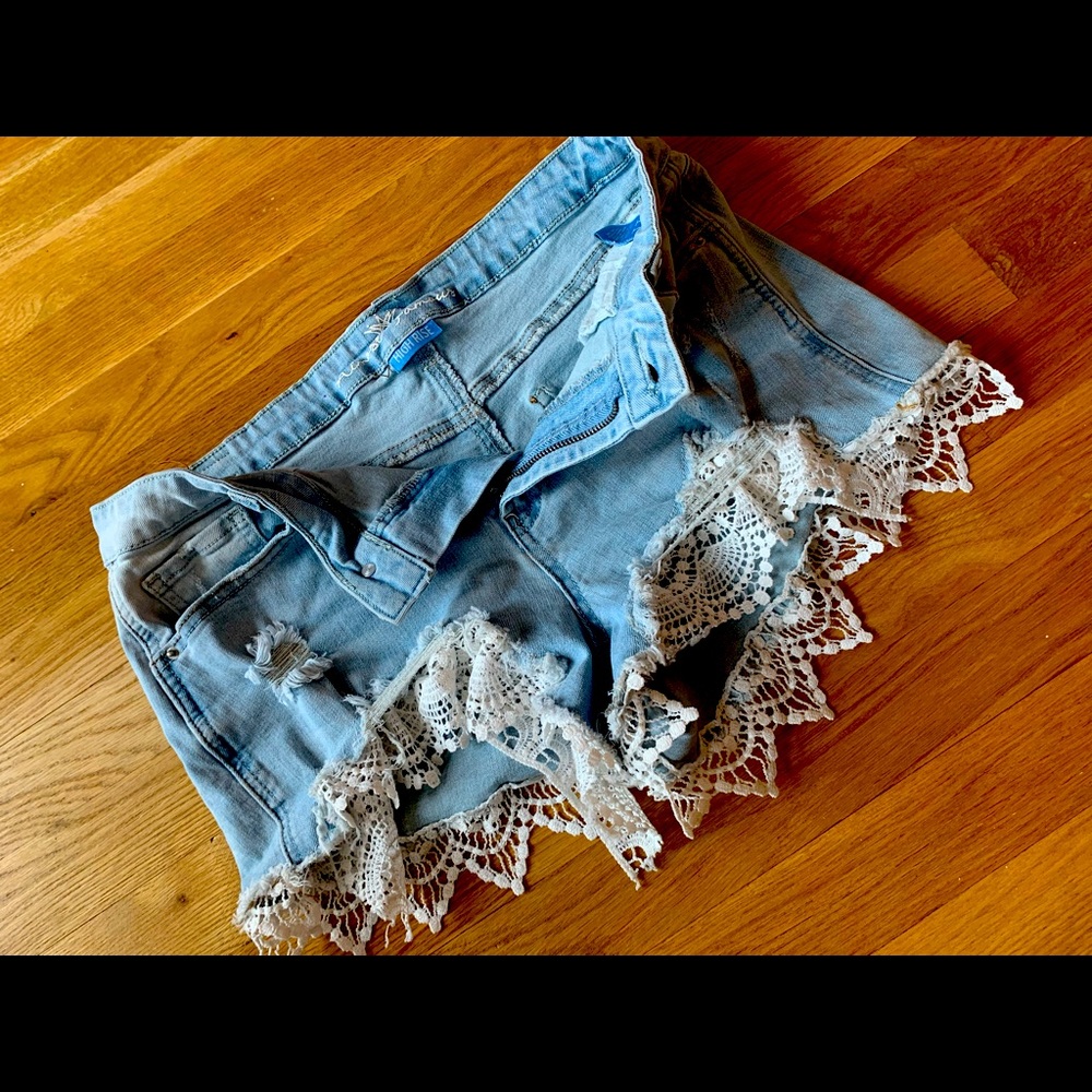 🏝Summer Ready short shorts ☀️